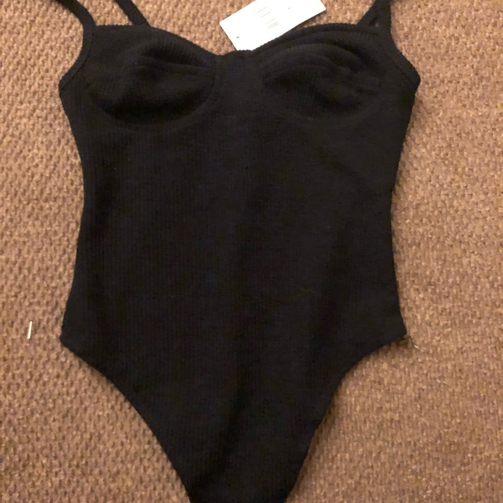 NWT fashion nova black body suit